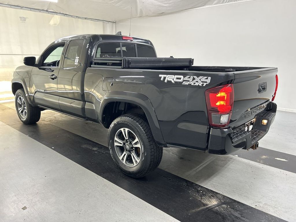 2019 Toyota Tacoma TRD Sport - Photo 7
