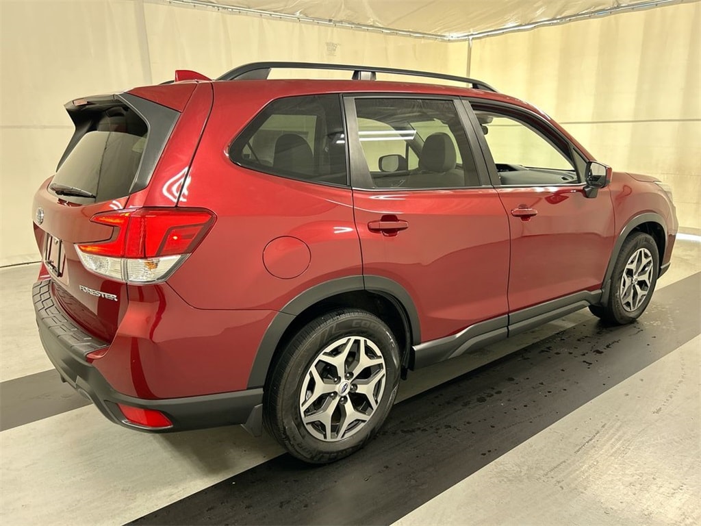 Used 2019 Subaru Forester Premium with VIN JF2SKAEC4KH581343 for sale in Cicero, NY