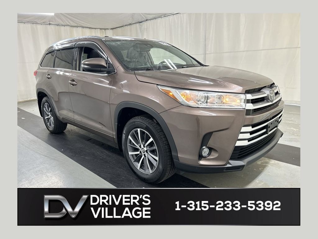 Used 2018 Toyota Highlander XLE V6 SUV