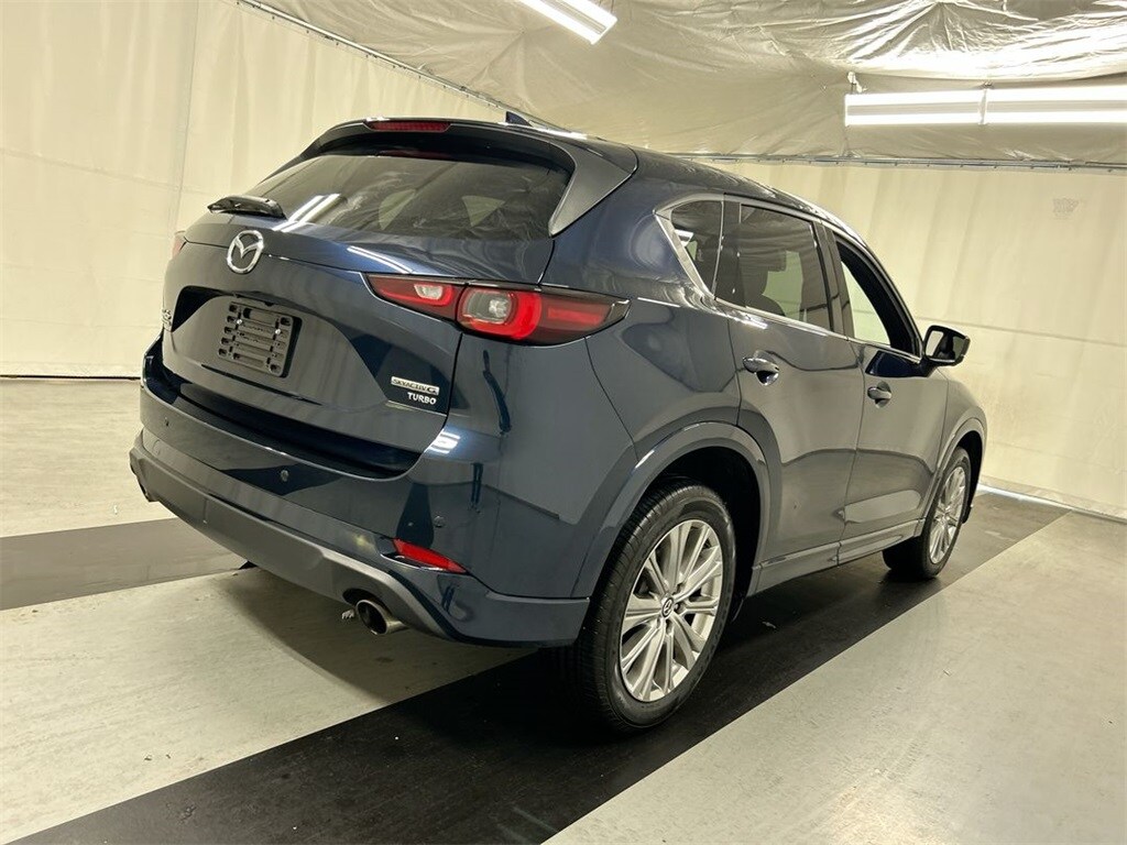 2022 Mazda CX-5 2.5 Turbo Signature photo 3