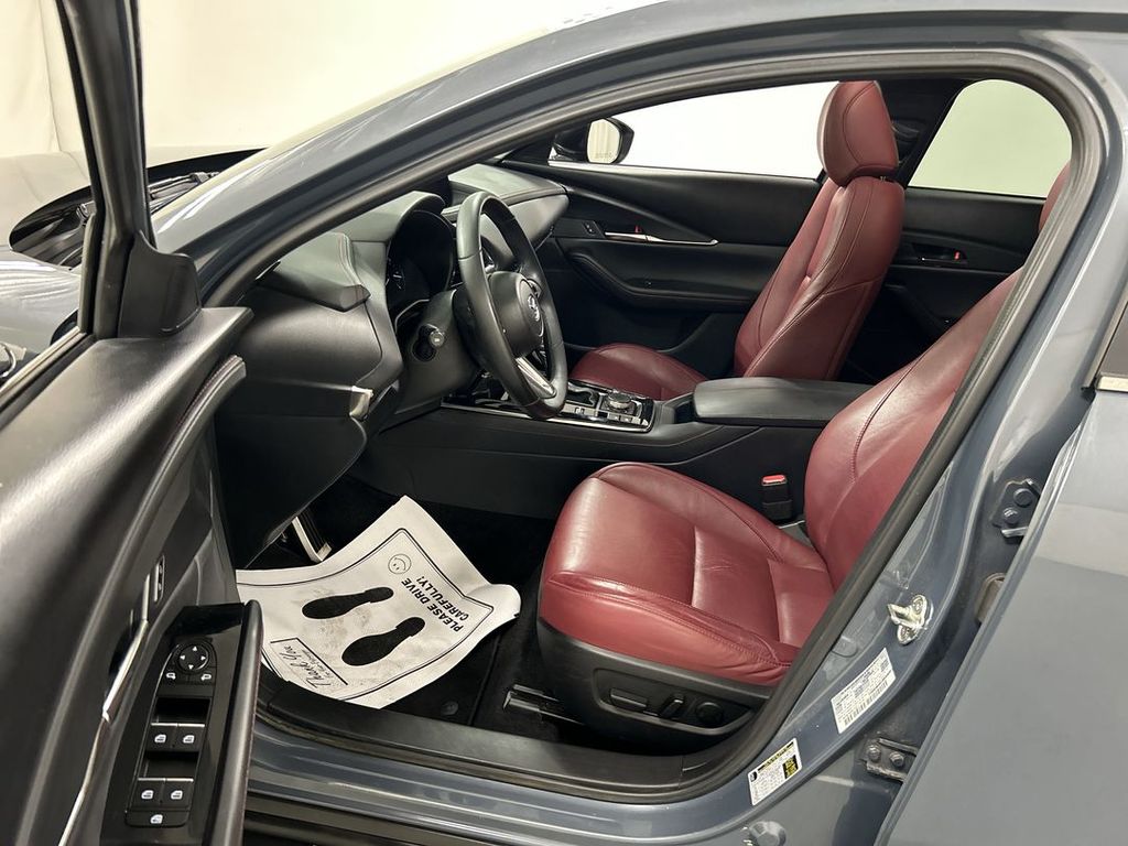 2024 Mazda CX-30 Carbon Edition - Photo 9