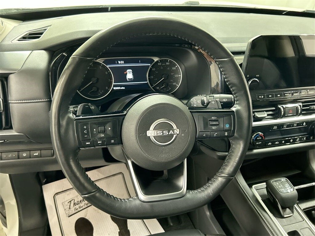 2022 Nissan Pathfinder SL photo 4