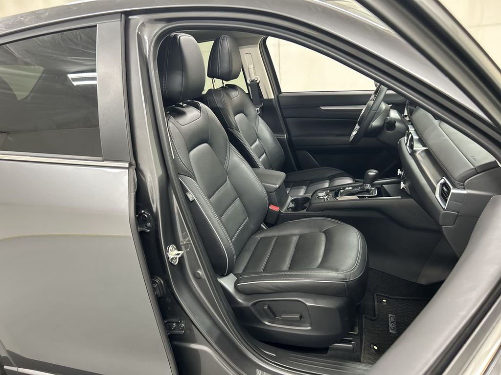 2025 Mazda CX-5 S Preferred package - Photo 23