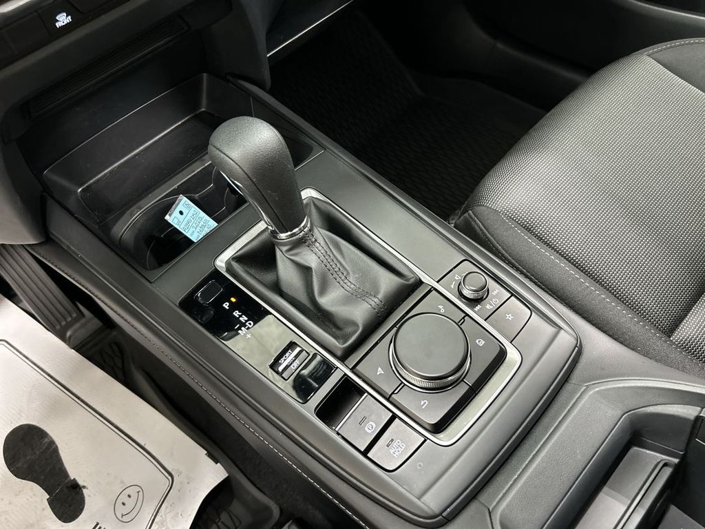 2025 Mazda CX-30 S - Photo 17