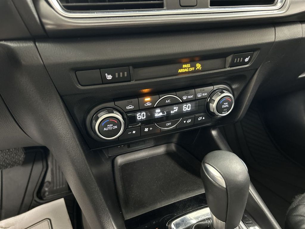 2017 Mazda Mazda3 Grand Touring - Photo 16
