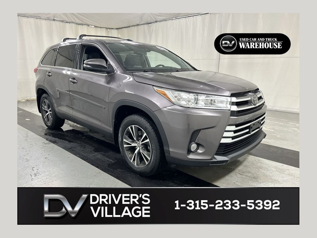 Used 2019 Toyota Highlander LE V6 SUV