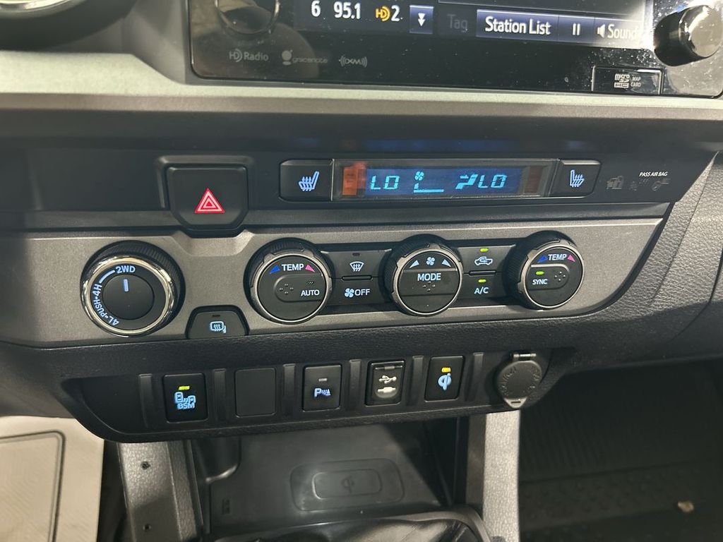2019 Toyota Tacoma TRD Sport - Photo 16