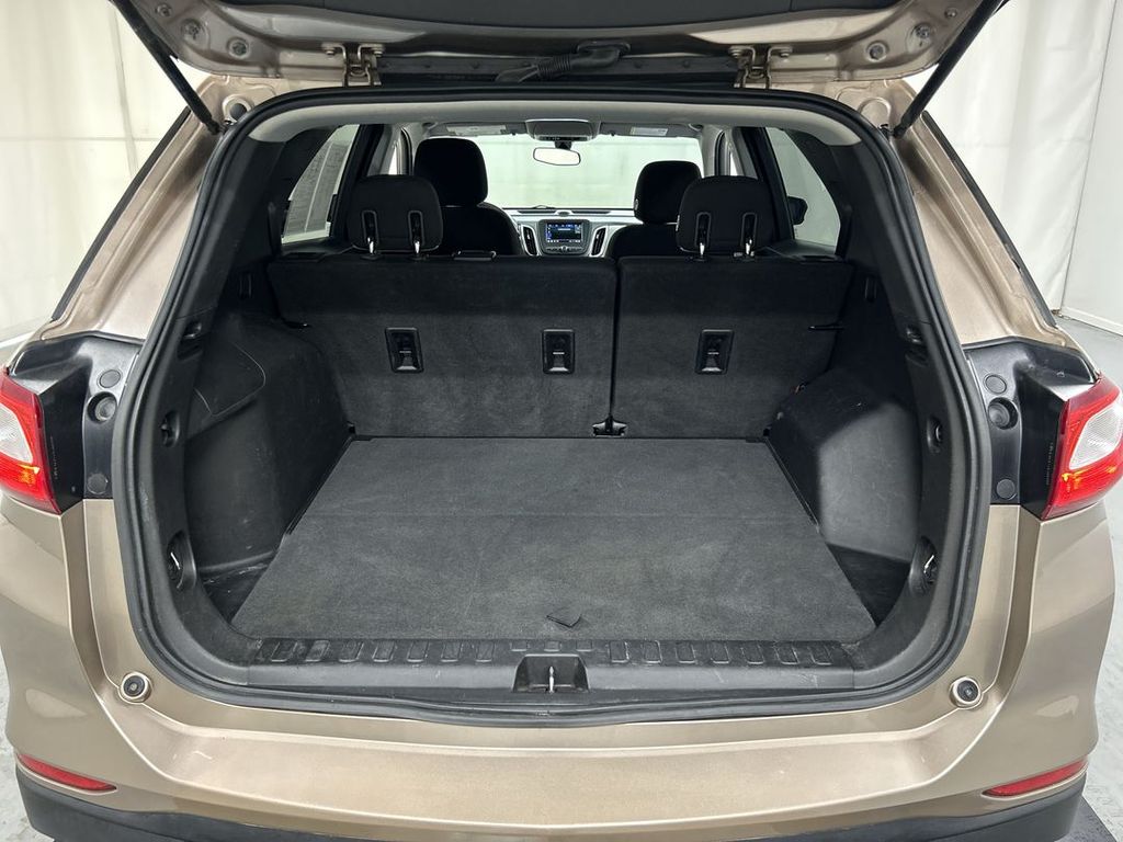 2019 Chevrolet Equinox LS - Photo 21