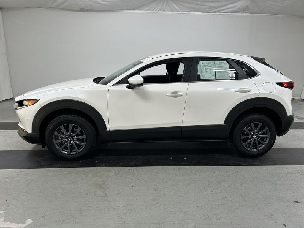 2025 Mazda CX-30 S - Photo 6