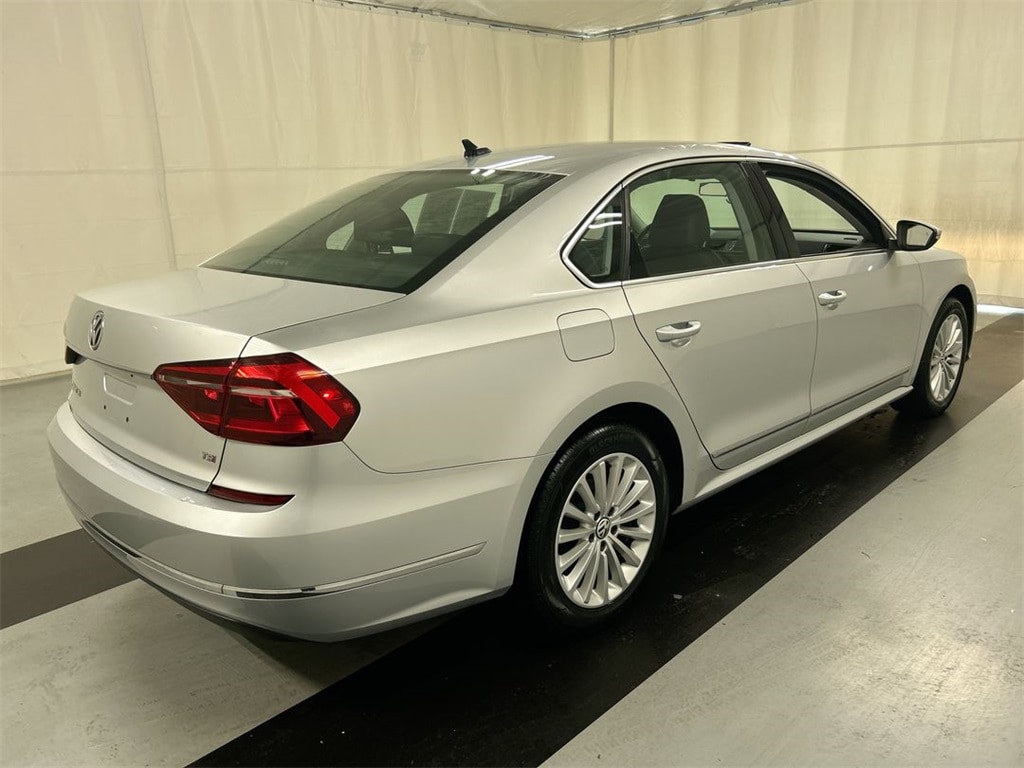 Used 2017 Volkswagen Passat SE with VIN 1VWBT7A30HC023884 for sale in Cicero, NY
