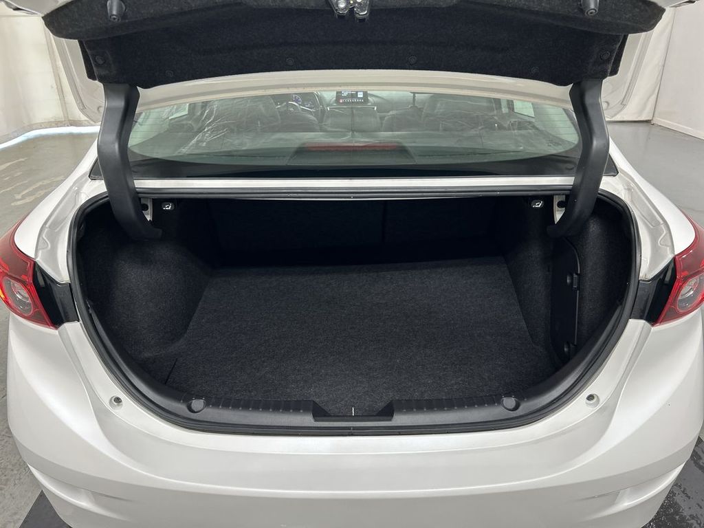 2017 Mazda Mazda3 Grand Touring - Photo 22