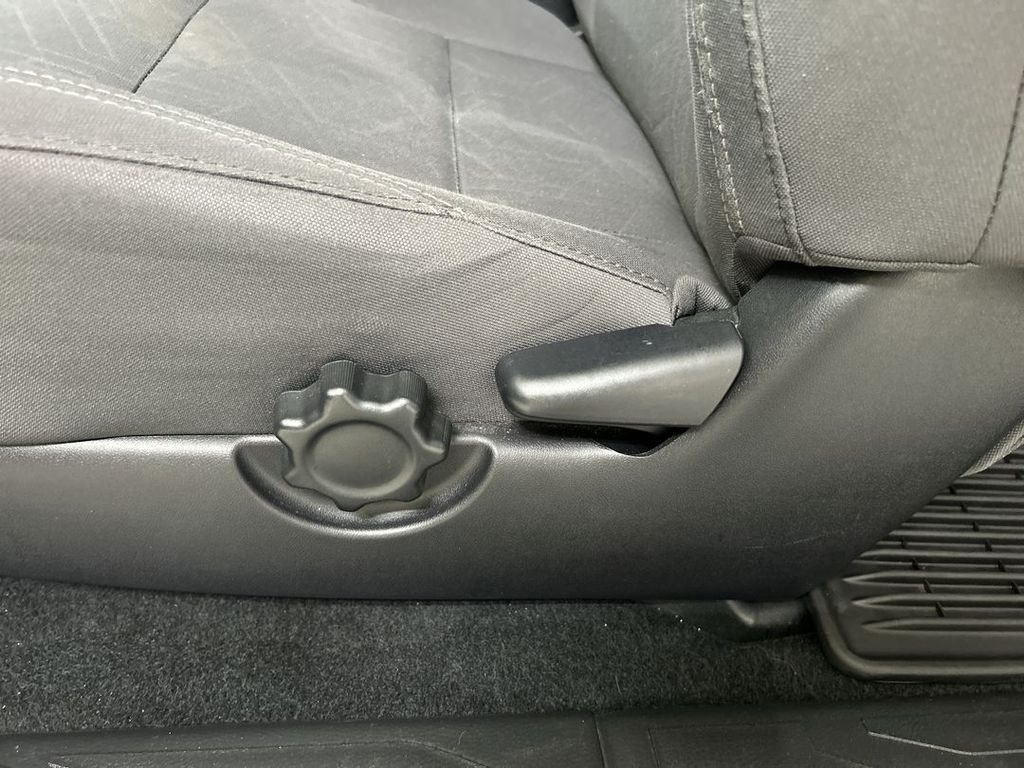 2019 Toyota Tacoma TRD Sport - Photo 10