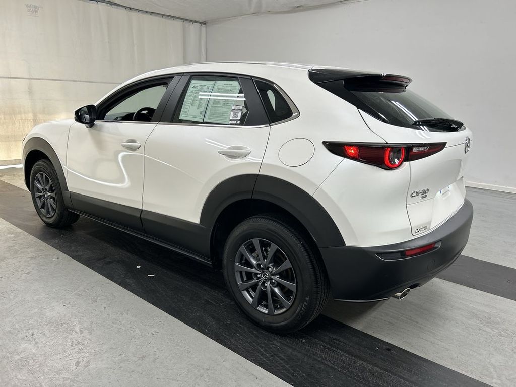 2025 Mazda CX-30 S - Photo 7