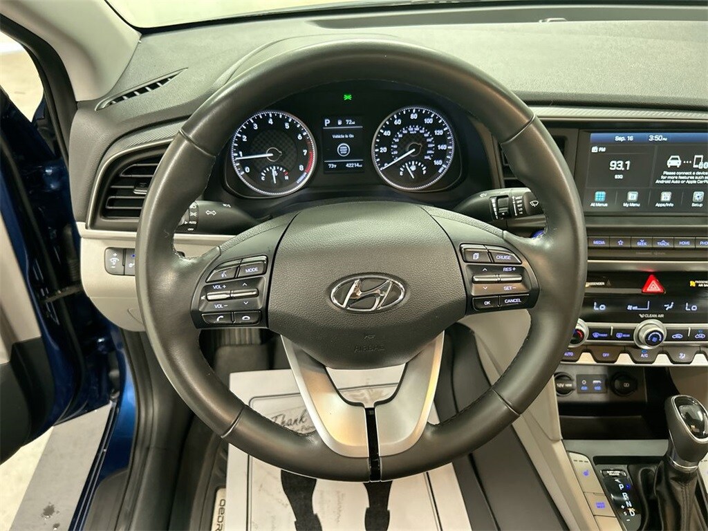 2020 Hyundai Elantra Value Edition photo 4