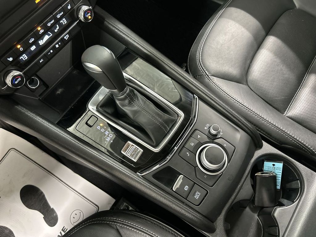2025 Mazda CX-5 S Preferred package - Photo 17