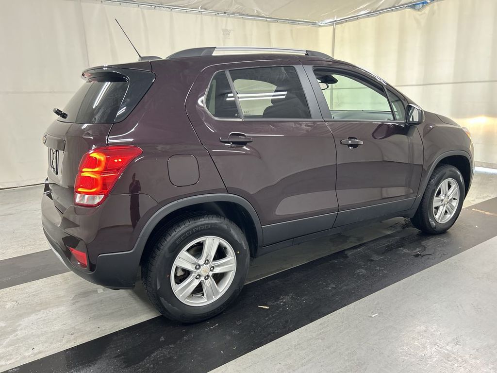 Used 2021 Chevrolet Trax LT with VIN KL7CJPSB6MB357580 for sale in Cicero, NY