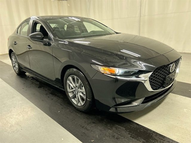 2025 Mazda Mazda3 S's photo