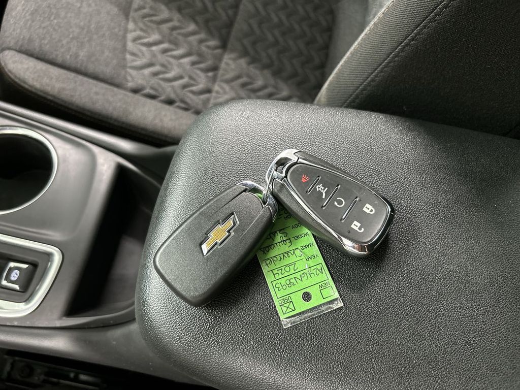 2024 Chevrolet Equinox LT - Photo 12