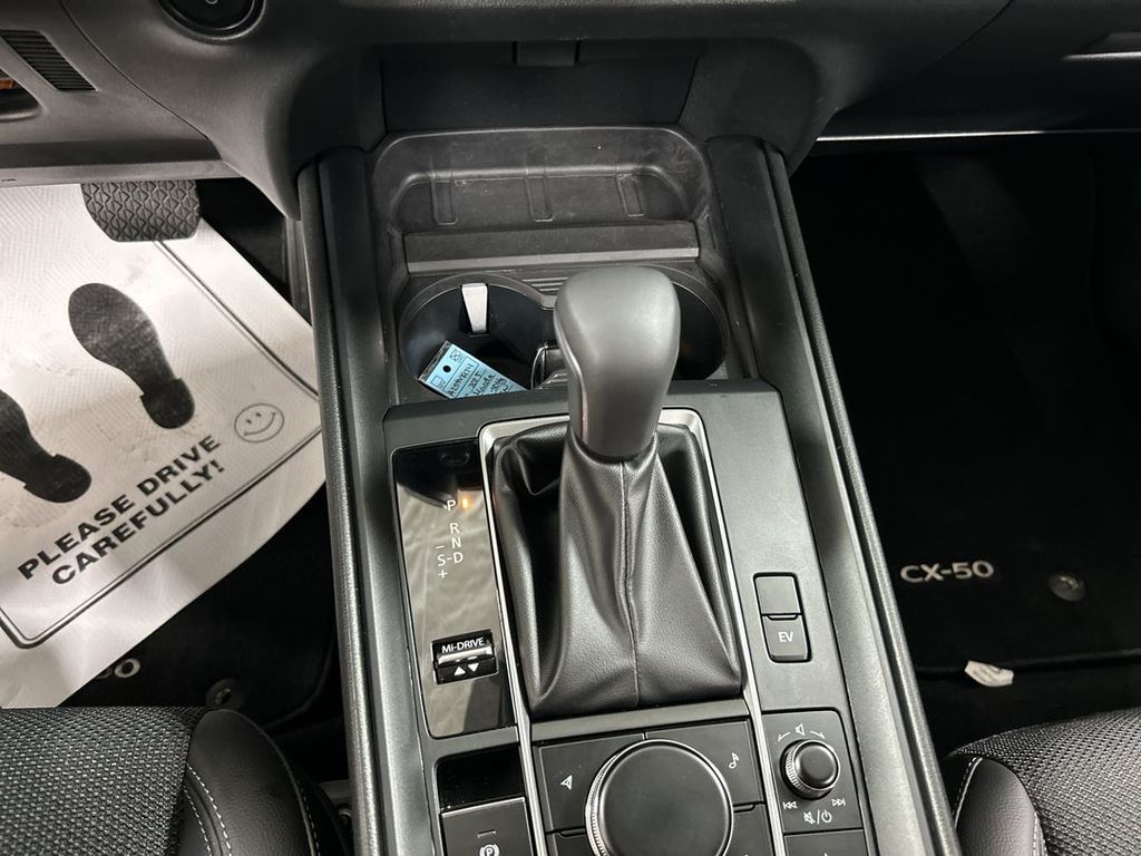2025 Mazda CX-50 Preferred - Photo 17