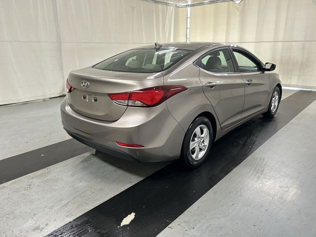 Used 2014 Hyundai Elantra SE Sedan
