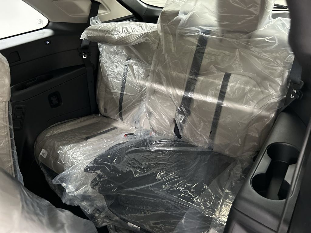 2026 Mazda CX-90 Premium Package - Photo 24