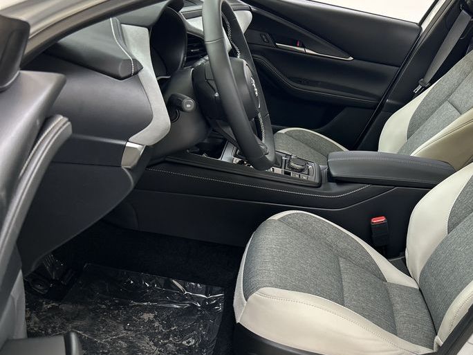 2026 Mazda CX-30 Aire Edition - Photo 11