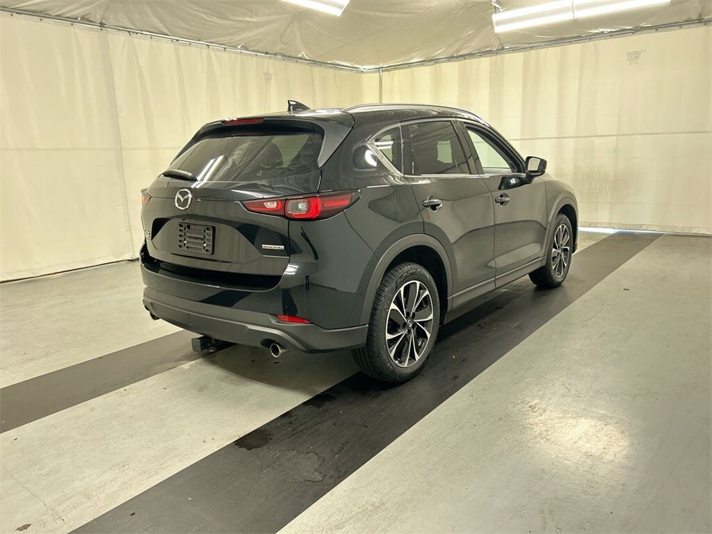 2022 Mazda CX-5 2.5 S Premium photo 2