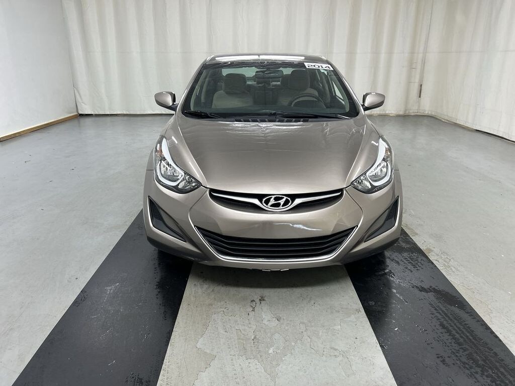 Used 2014 Hyundai Elantra SE Sedan