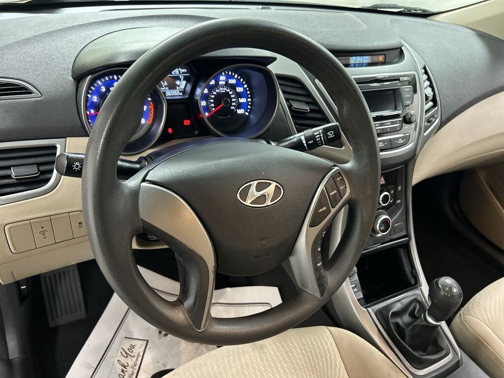 Used 2014 Hyundai Elantra SE Sedan