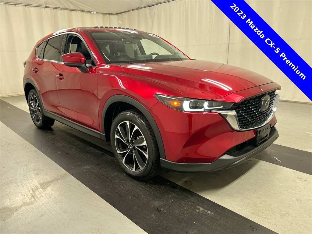 2023 Mazda CX-5 S Premium package's photo