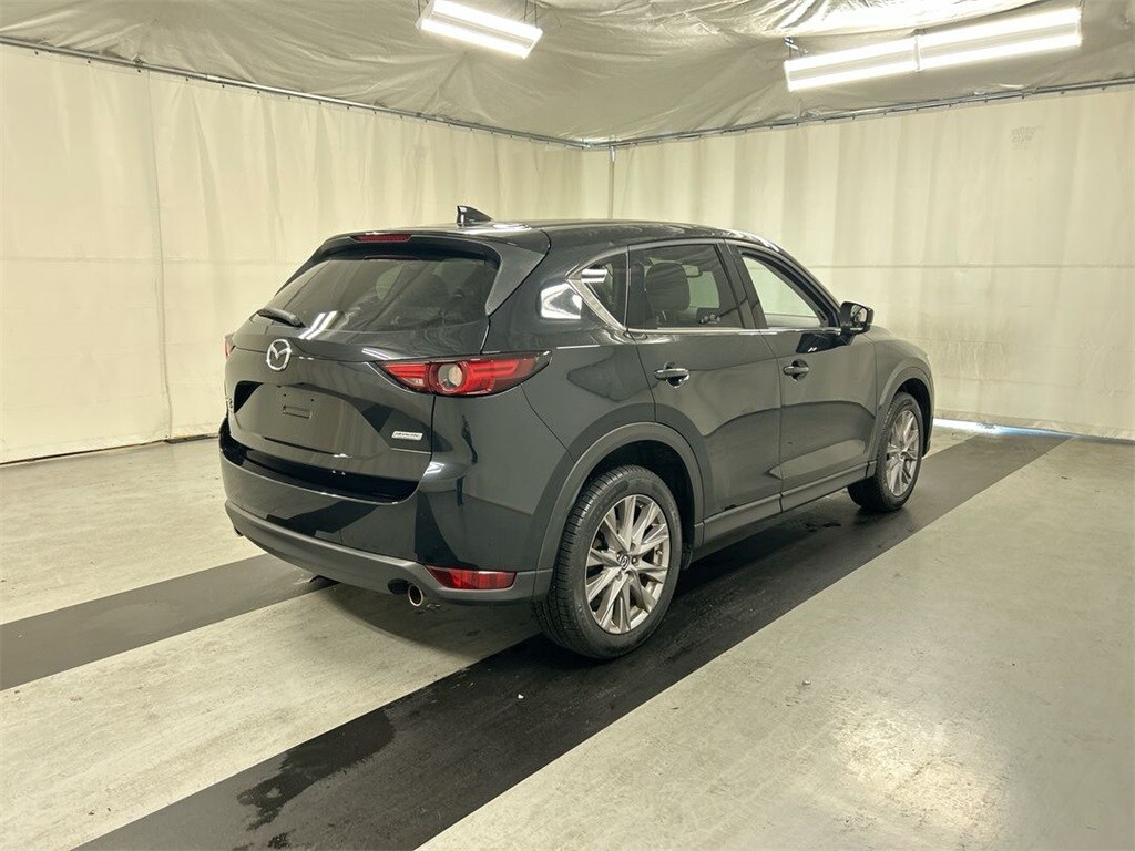 2019 Mazda CX-5 Grand Touring photo 2