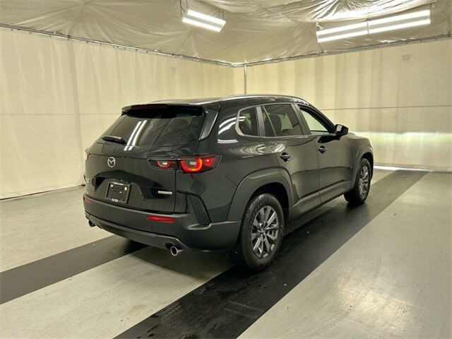 2023 Mazda CX-50 2.5 Preferred Plus photo 2