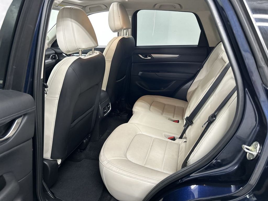 2023 Mazda CX-5 S Preferred package - Photo 20