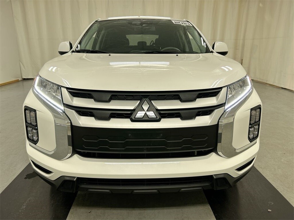 2021 Mitsubishi Outlander Sport ES photo 2