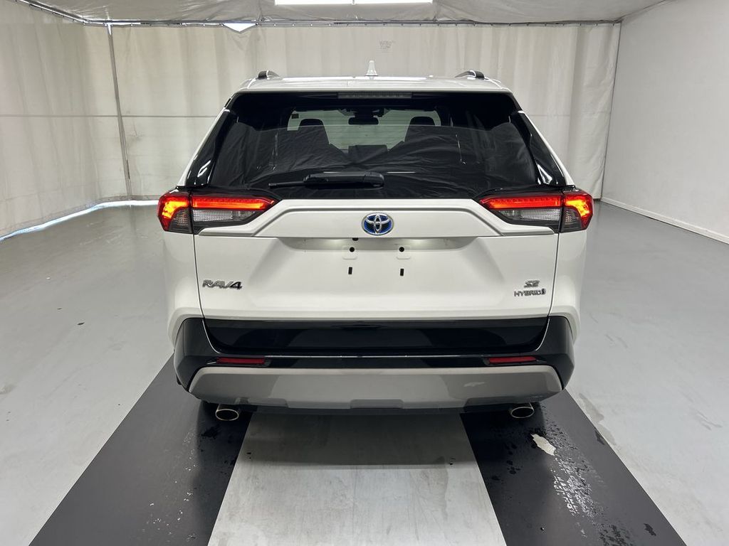 2022 Toyota RAV4 SE - Photo 21