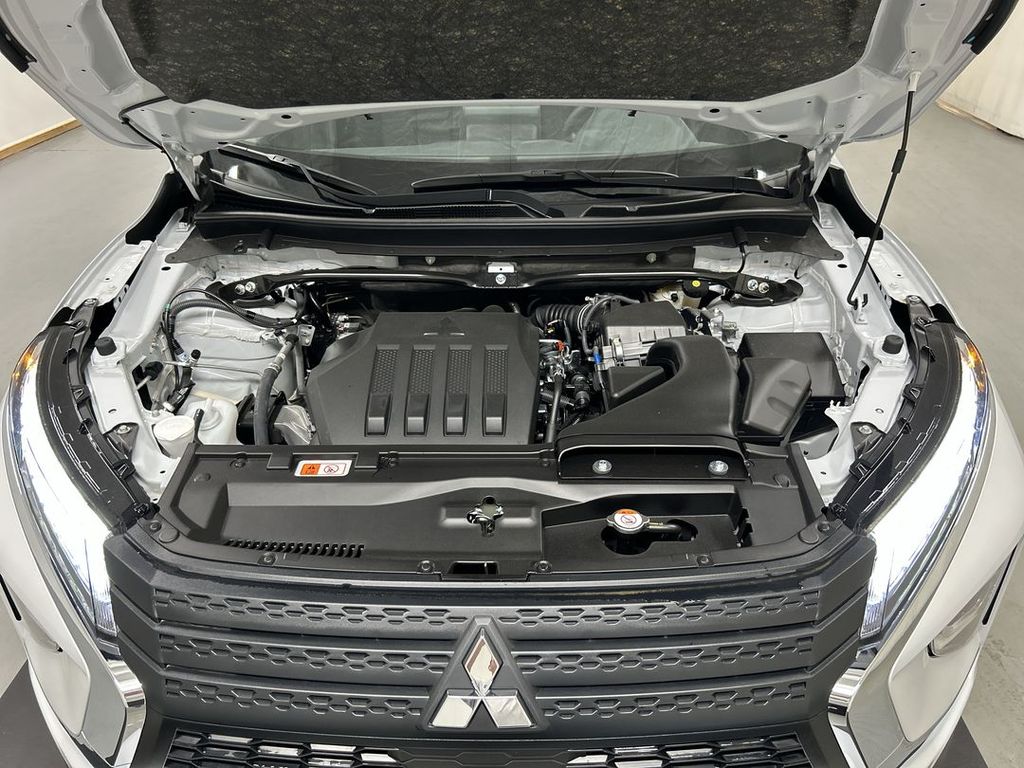 2026 Mitsubishi Eclipse Cross ES - Photo 9