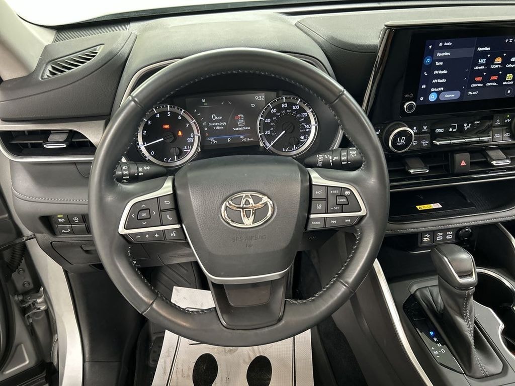 Used 2023 Toyota Highlander XLE SUV