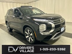 2025 Mitsubishi Outlander SE SUV