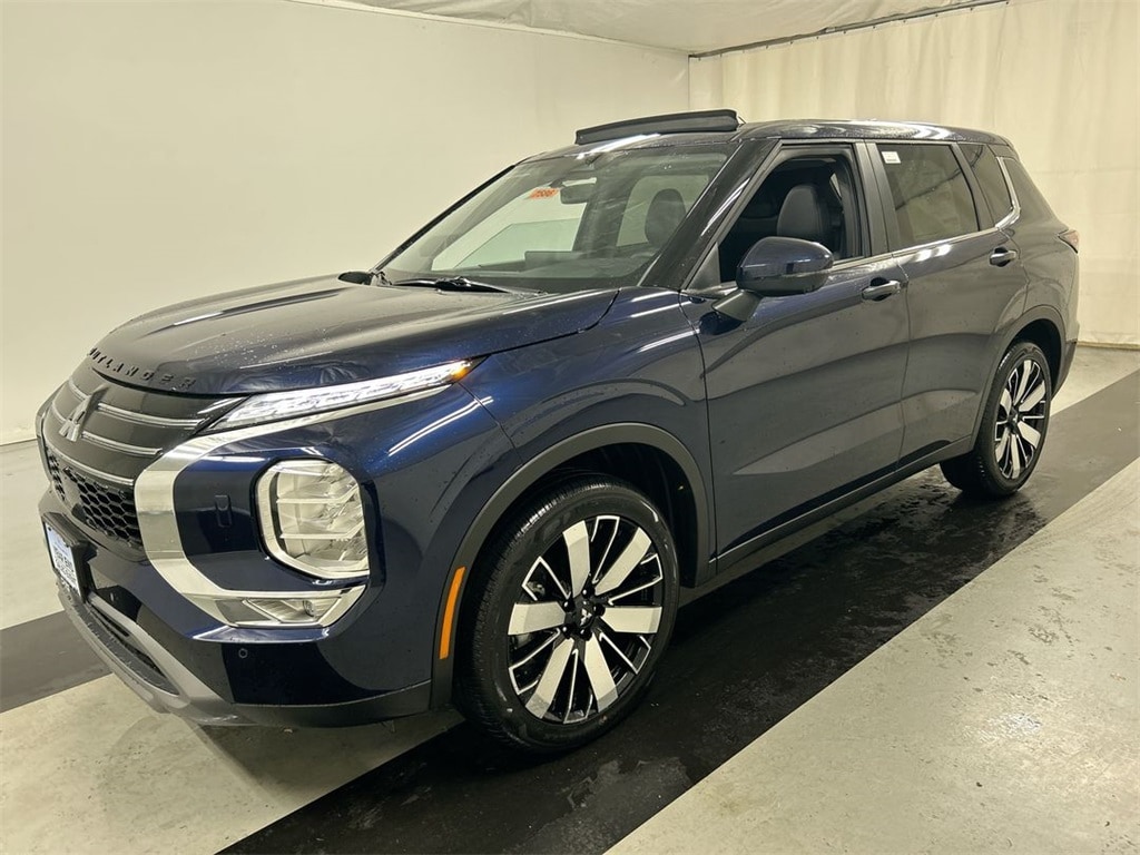 New 2025 Mitsubishi Outlander SE SUV