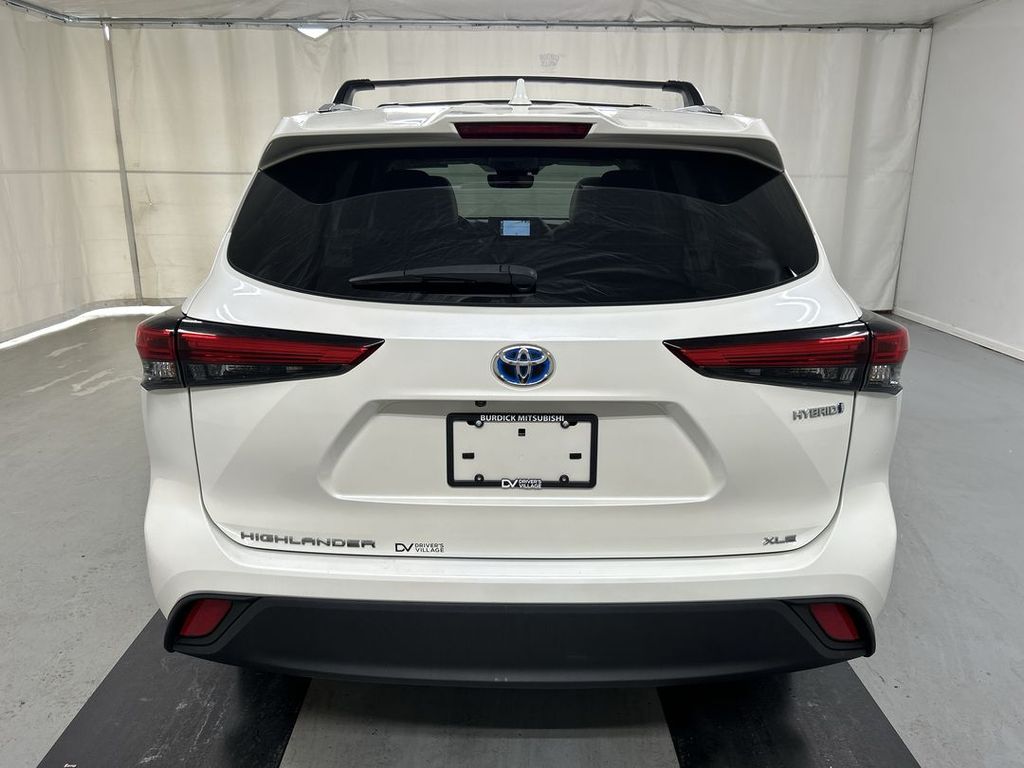 2021 Toyota Highlander XLE - Photo 23