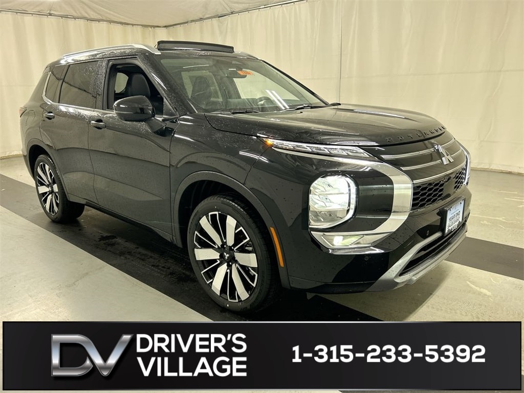 2025 Mitsubishi Outlander SEL's photo
