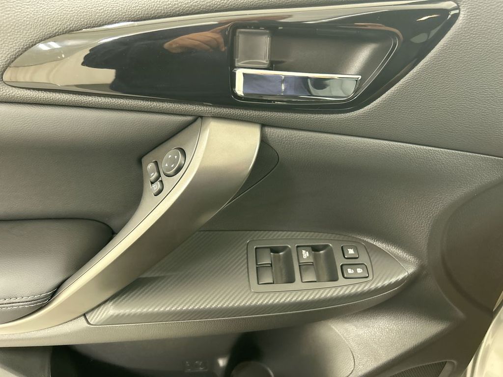 2026 Mitsubishi Eclipse Cross Black Edition - Photo 13