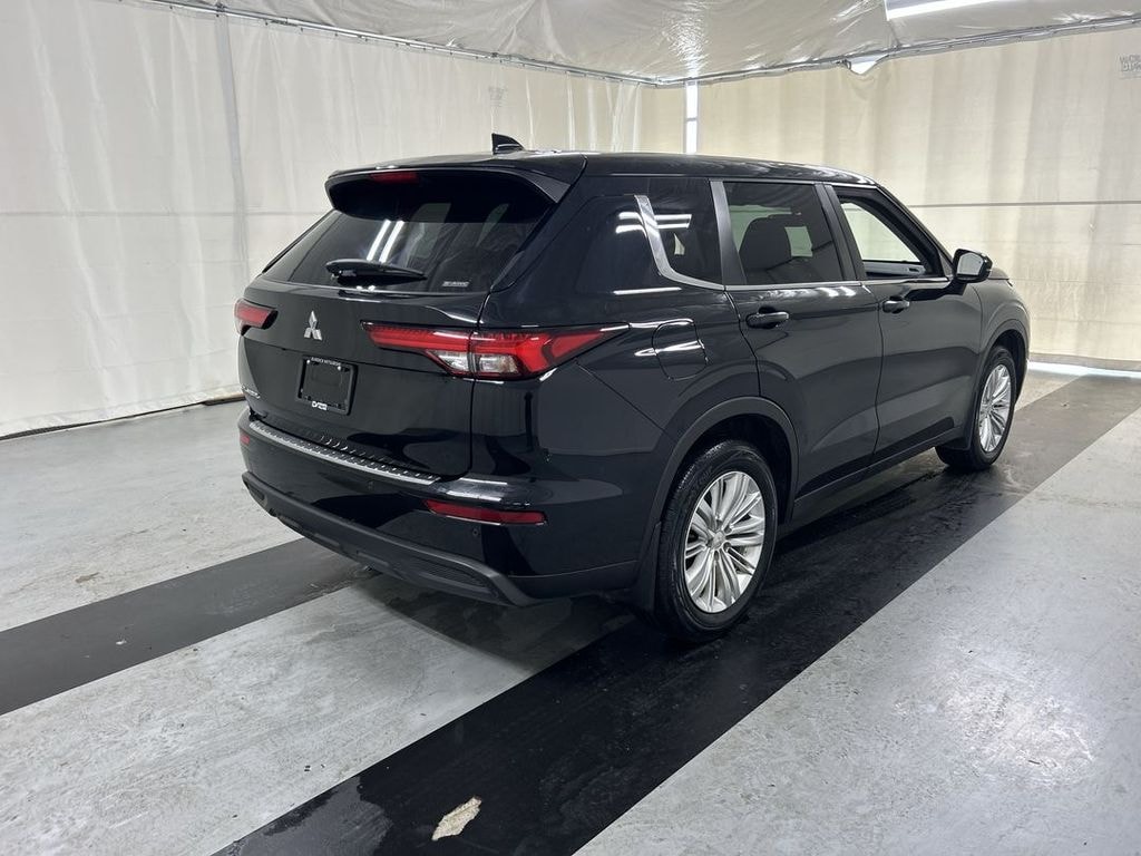 Used 2022 Mitsubishi Outlander ES CUV