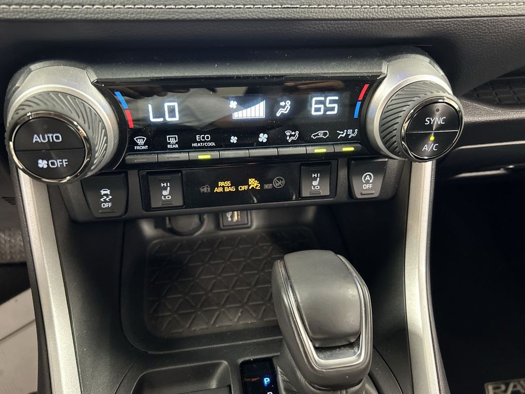 2024 Toyota RAV4 XLE Premium - Photo 16