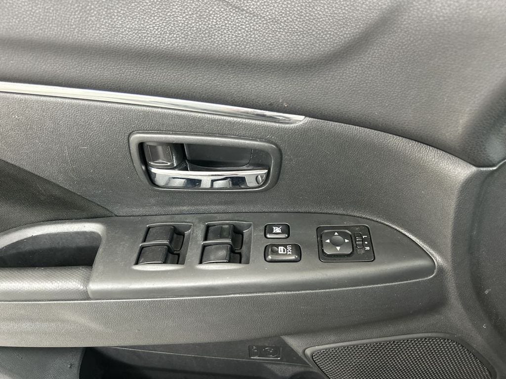 2023 Mitsubishi Outlander Sport LE - Photo 11