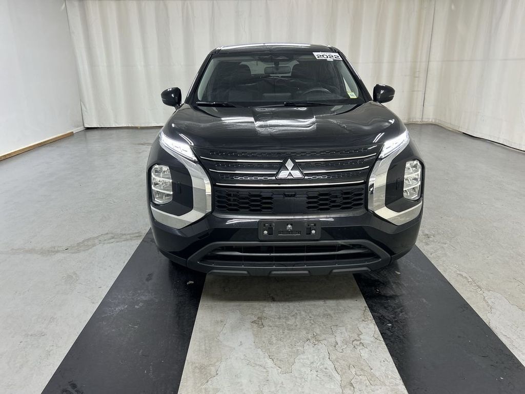 Used 2022 Mitsubishi Outlander ES CUV
