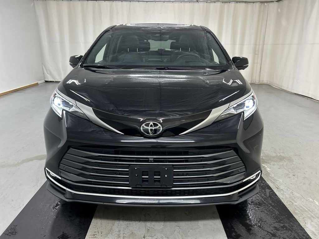 Used 2026 Toyota Sienna Platinum 7 Passenger Van Passenger Van