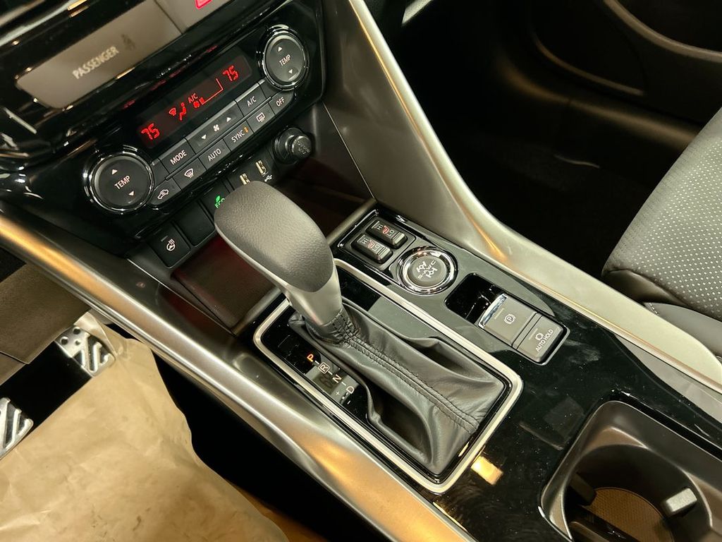 2026 Mitsubishi Eclipse Cross Black Edition - Photo 19