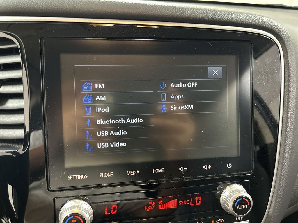 2020 Mitsubishi Outlander SE - Photo 13
