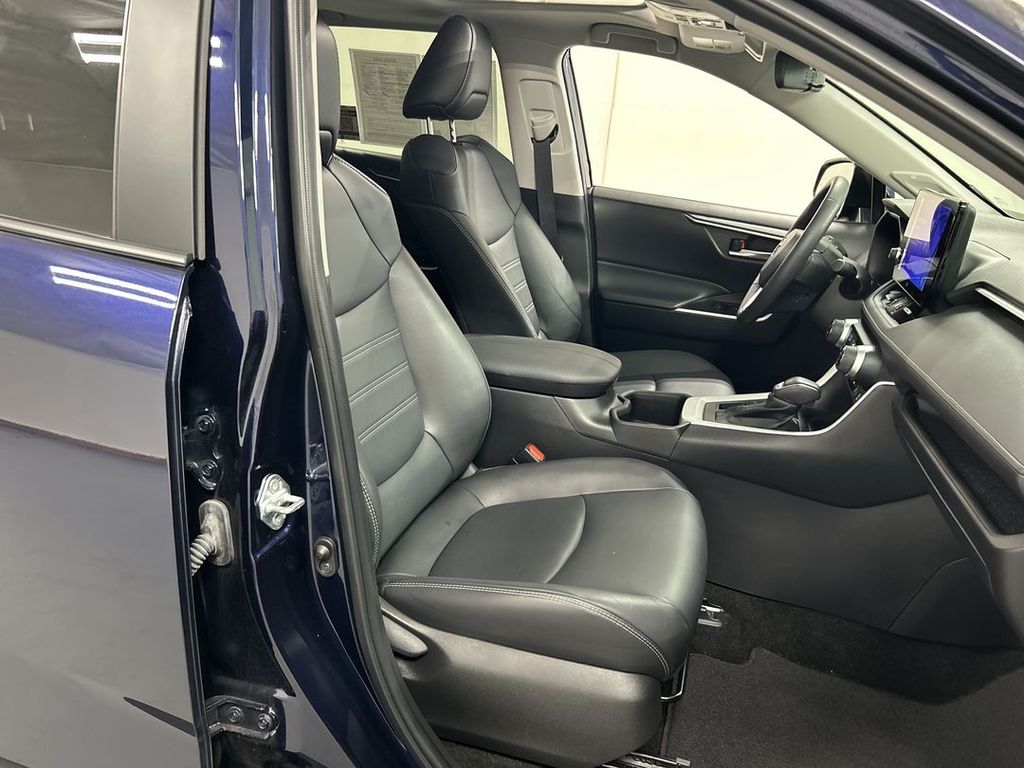 2024 Toyota RAV4 XLE Premium - Photo 23